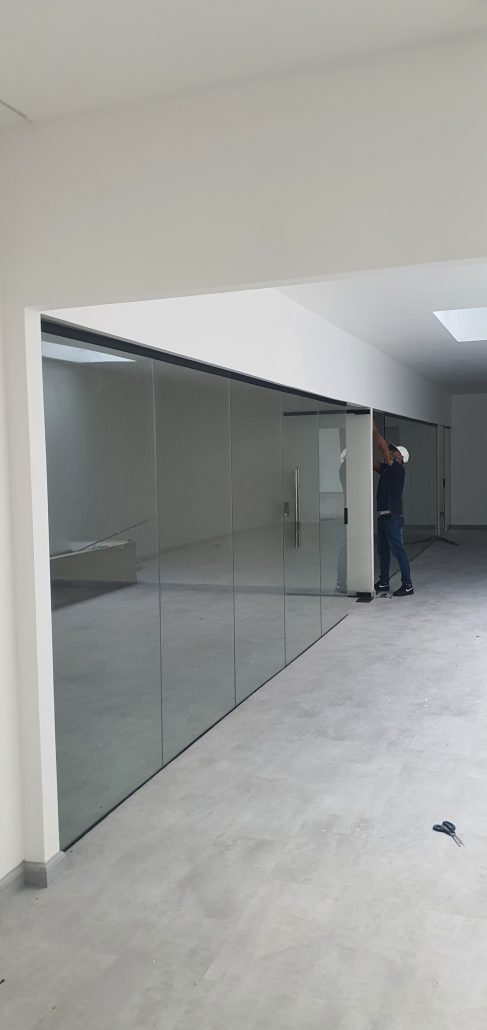 Instalación de vidrio panama - puertas y ventanas de vidrio - instalación de vidrio templado - ventanas de vidrio francesas